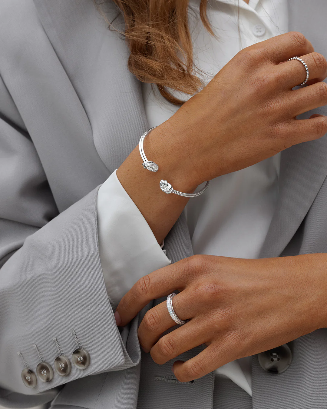 Dual Knot Twin Bangle Polished - Image 8
